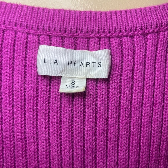 Ribbed Sweater Tank 💕💕 - Picture 3 of 3